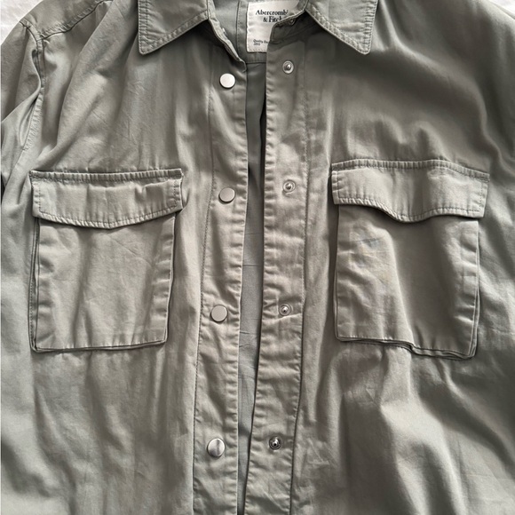 Abercrombie & Fitch Sage Green Utility Shirt - Picture 7 of 8